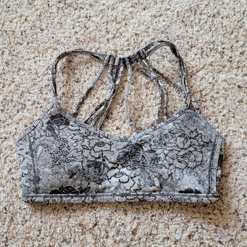 Lululemon Sports Bra Sz. 2